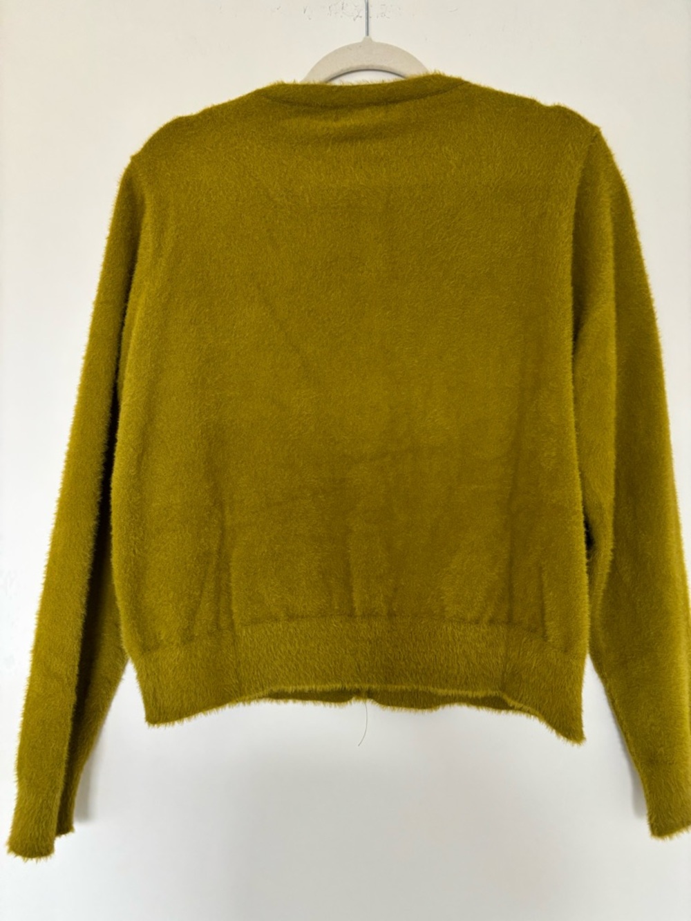 Molly Bracken Chartreuse Fuzzy Pearl-Button Cardigan BNWT - Picture 4 of 6